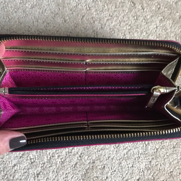 Wallet - Picture 3 of 4